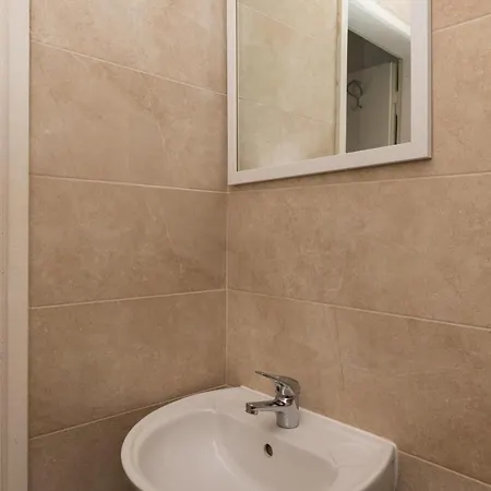 Bradas-double With Shared Bathroom No3 *